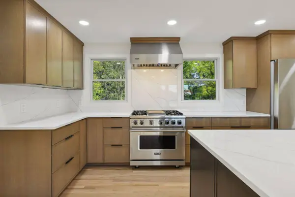 5704 Benton AVE, Edina, MN 55436