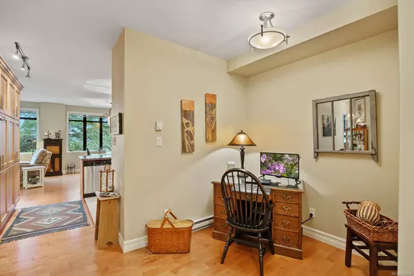 22300 Mansfield Dr #313, Courtenay, BC V9N 3S3