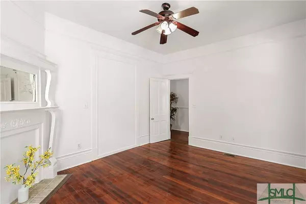 209 W 31st ST, Savannah, GA 31401