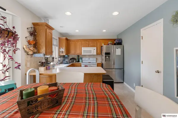 13204 S 35th Avenue Circle, Bellevue, NE 68123