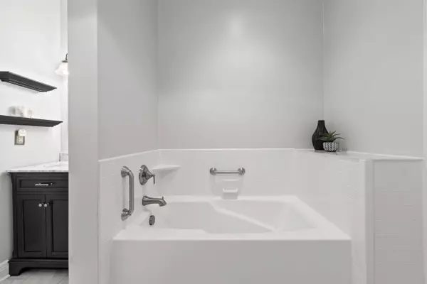 909 Medley DR, Richmond, KY 40475