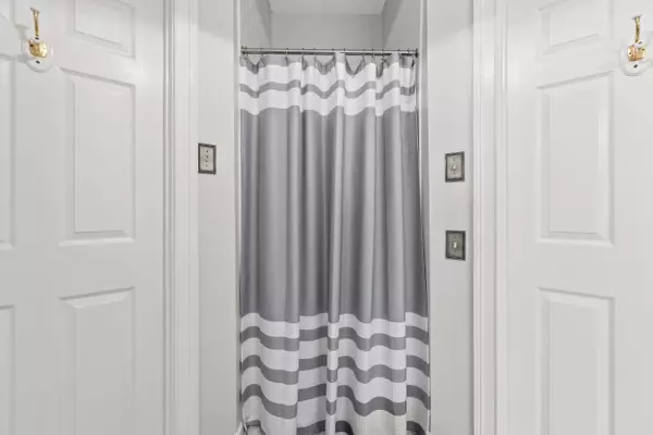 909 Medley DR, Richmond, KY 40475