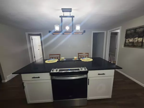 25 4th ST, Pepin, WI 54759