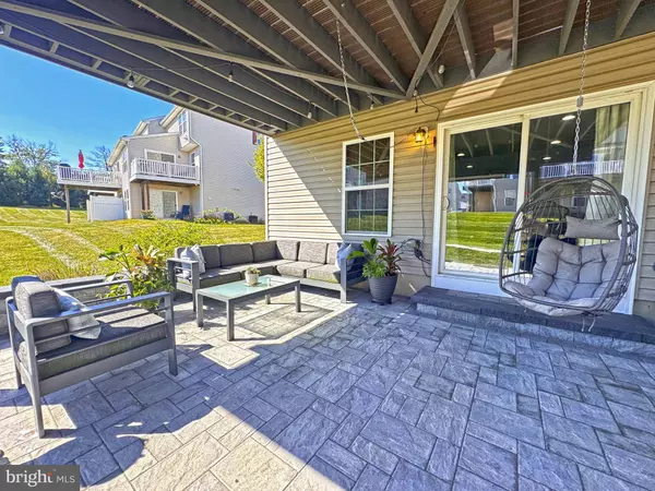 9 RED ROSE LN, Easton, PA 18045