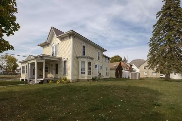 139 Benton Avenue, Stockton, IL 61085