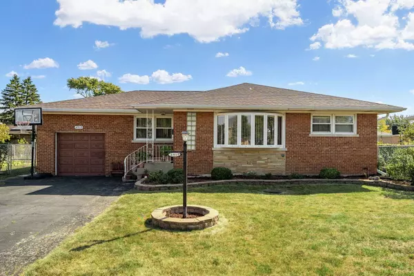 4919 N Canfield Avenue, Norridge, IL 60706