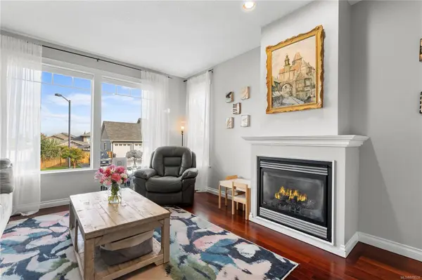 514 Ballou Pl, Ladysmith, BC V9G 2C7