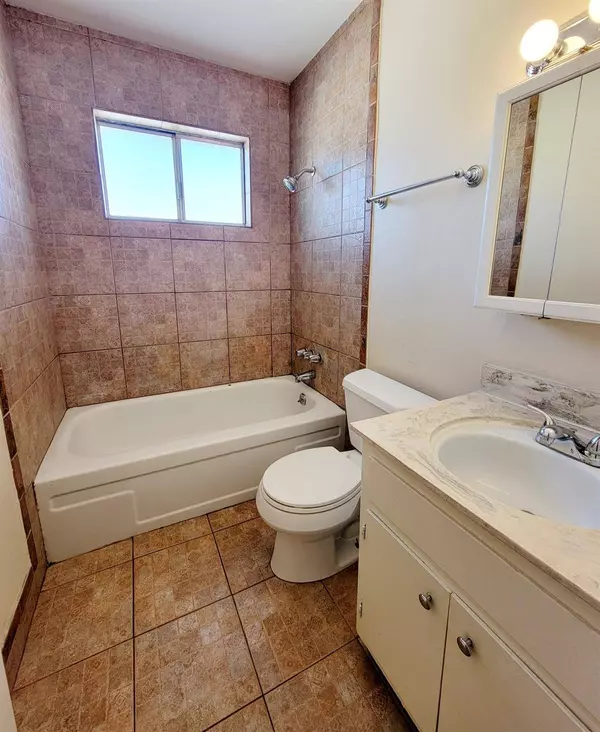 9021 Montoya ST #4, Sacramento, CA 95826