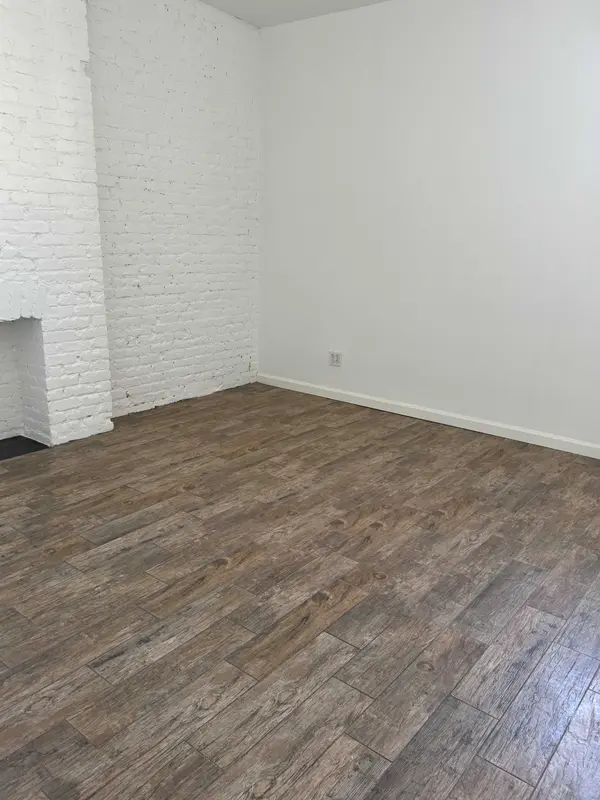 103 Water St, Staten Island, NY 10304-2760