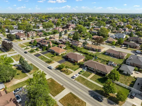 4919 N Canfield Avenue, Norridge, IL 60706