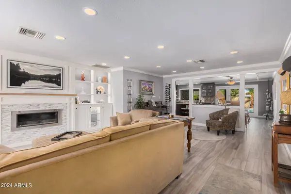 1416 E WESTCHESTER Drive, Tempe, AZ 85283