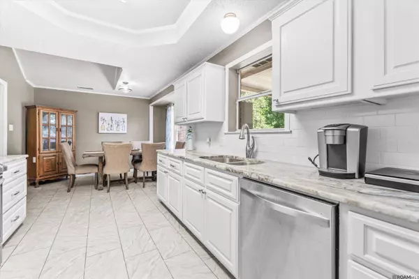 40143 AUTUMN BREEZE AVE, Prairieville, LA 70769