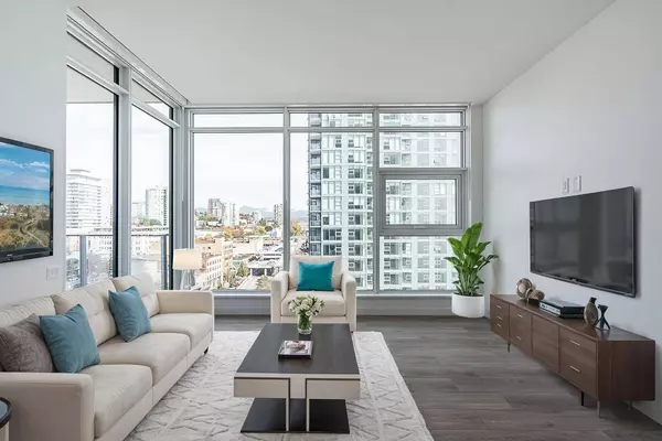 680 QUAYSIDE DR #904, New Westminster, BC V3M 0P2