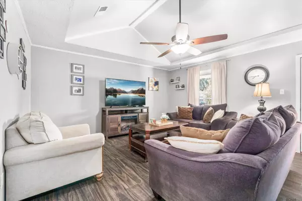 40143 AUTUMN BREEZE AVE, Prairieville, LA 70769