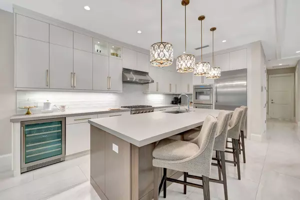 436 NE Wavecrest WAY, Boca Raton, FL 33432