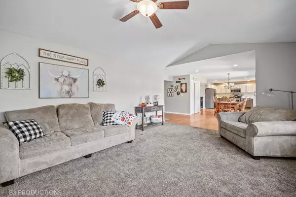 3514 Edgecreek Court, New Lenox, IL 60451