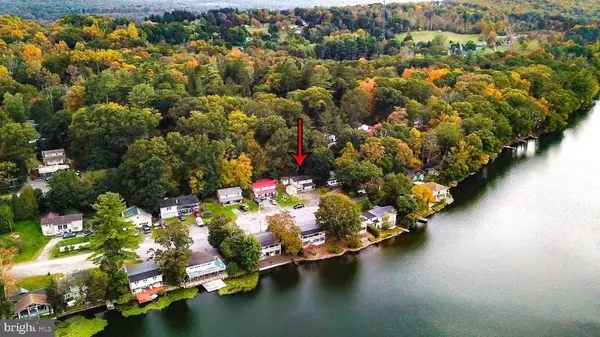 353 ICEHOUSE LN, Saylorsburg, PA 18353