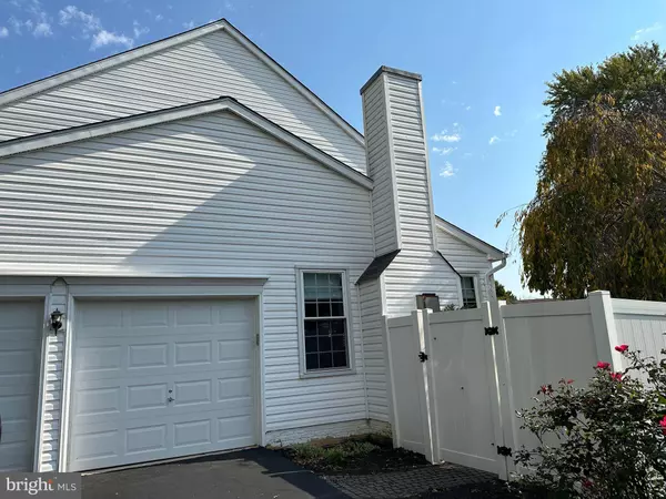 302 CHAUCER PL NE, Leesburg, VA 20176