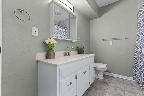 2930 S Hall RD, Independence, MO 64052