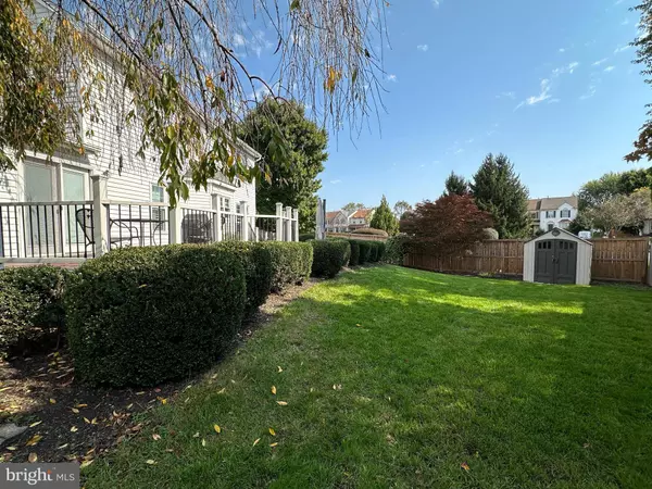 302 CHAUCER PL NE, Leesburg, VA 20176