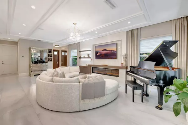 436 NE Wavecrest WAY, Boca Raton, FL 33432