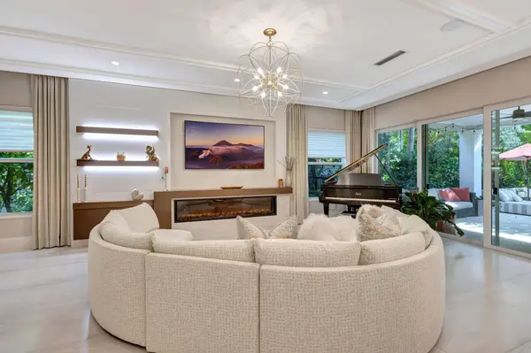 436 NE Wavecrest WAY, Boca Raton, FL 33432