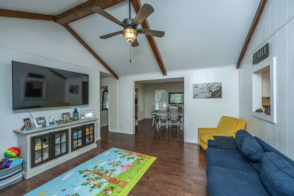 114 Retriever Ln, Summerville, SC 29485