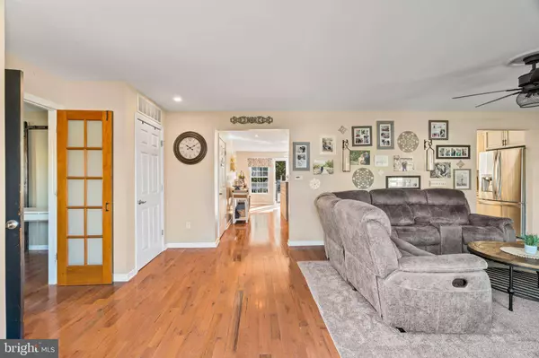 2302 HARTFORD DR, Glendora, NJ 08029