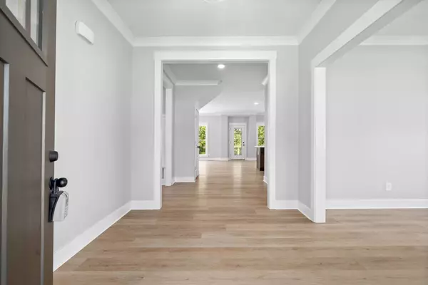 184 Sherlock Dr, Clarksville, TN 37043