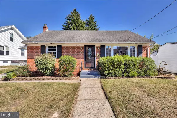 51 S LIPPINCOTT AVE, Maple Shade, NJ 08052