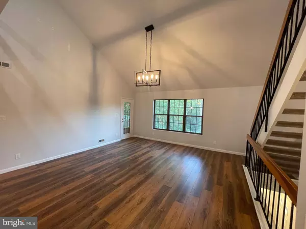 256-B EVERLY CT, Mount Laurel, NJ 08054