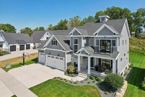 2410 Kilarney Way, Waunakee, WI 53597