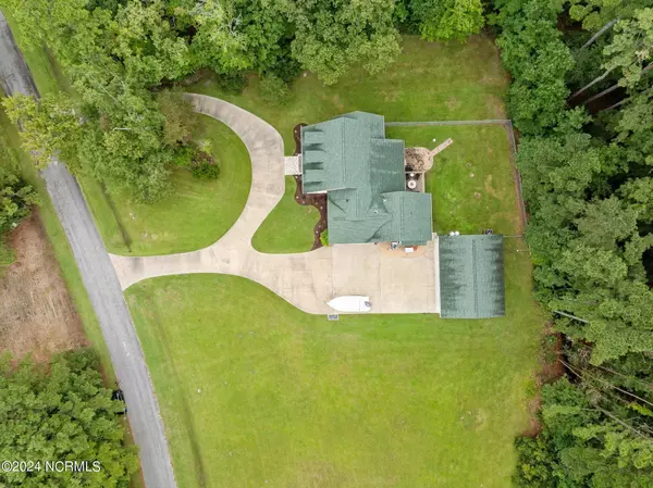 9509 Connie Cove RD, Oriental, NC 28571