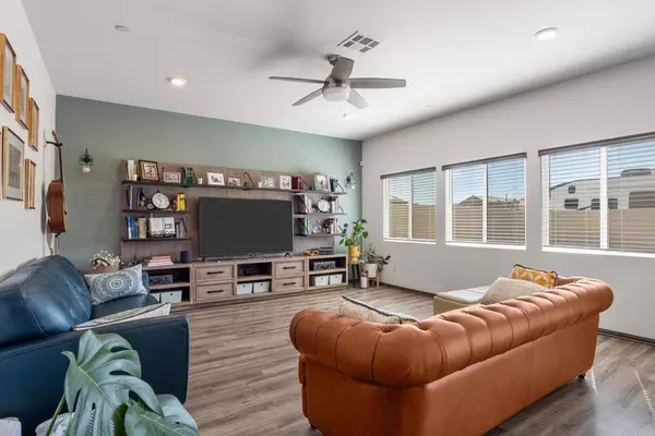 31123 Scrub Jay RD, Winchester, CA 92596