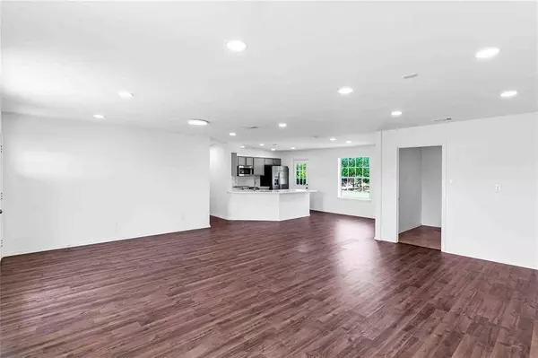 407 Phillips Circle, Kaufman, TX 75142