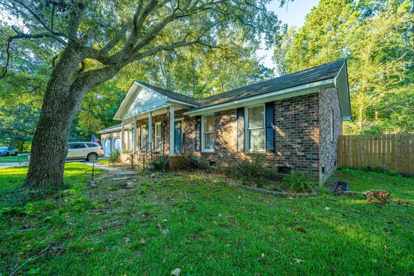 114 Retriever Ln, Summerville, SC 29485