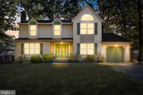 4 COOPER SKILL DR, Sicklerville, NJ 08081