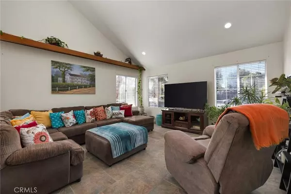 806 Mckinley ST, Los Banos, CA 93635