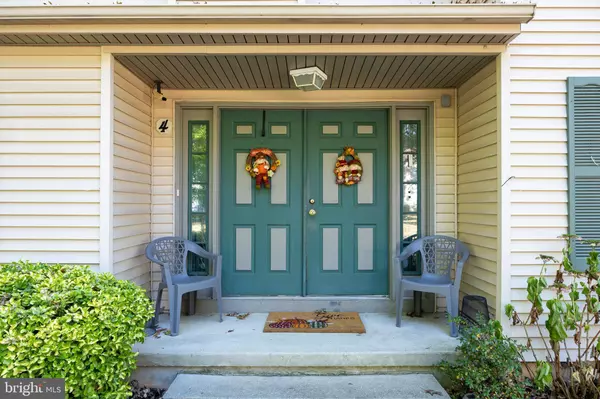 4 COOPER SKILL DR, Sicklerville, NJ 08081