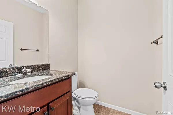 5124 RIDGE Lane, Warren, MI 48092