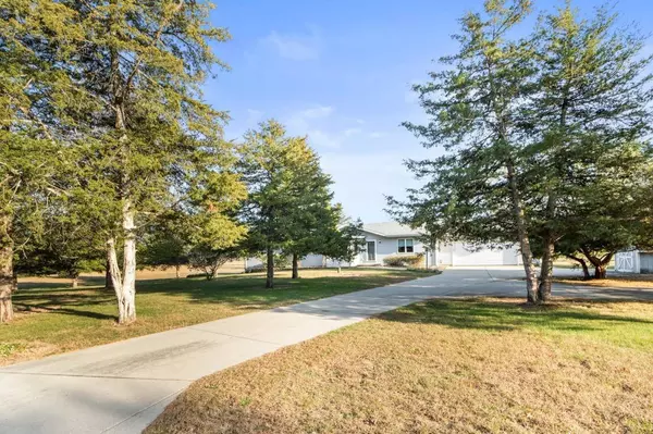 10495 Old Hwy Y Road, Mazomanie, WI 53560