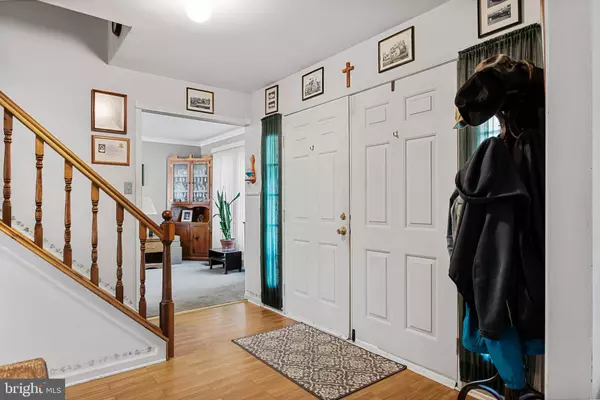 4 COOPER SKILL DR, Sicklerville, NJ 08081