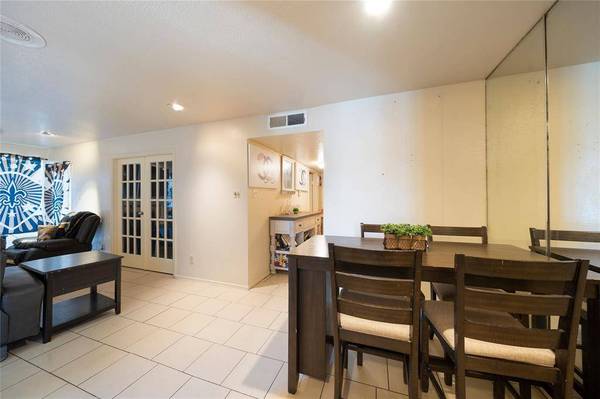 12500 Sandpiper DR #205, Houston, TX 77035