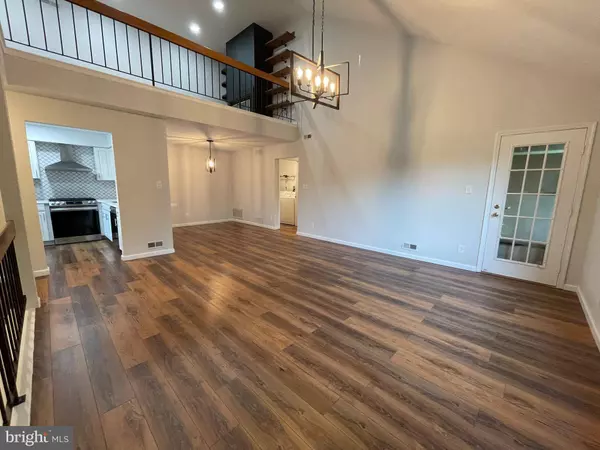 256-B EVERLY CT, Mount Laurel, NJ 08054