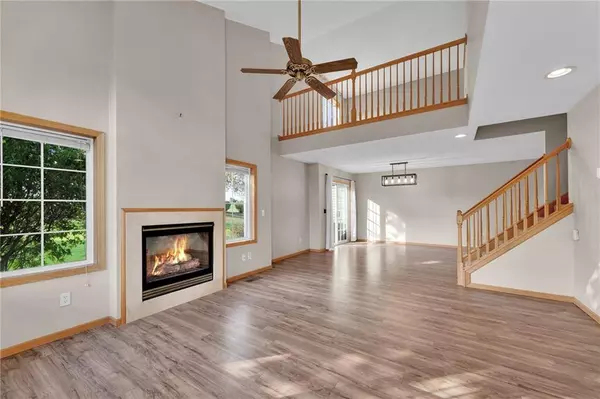 1907 Iris Bay, Hudson, WI 54016