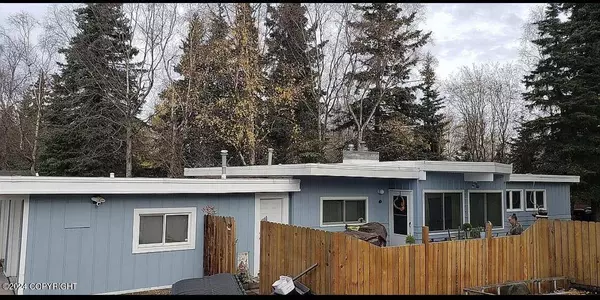 827 E Fireweed LN, Anchorage, AK 99508