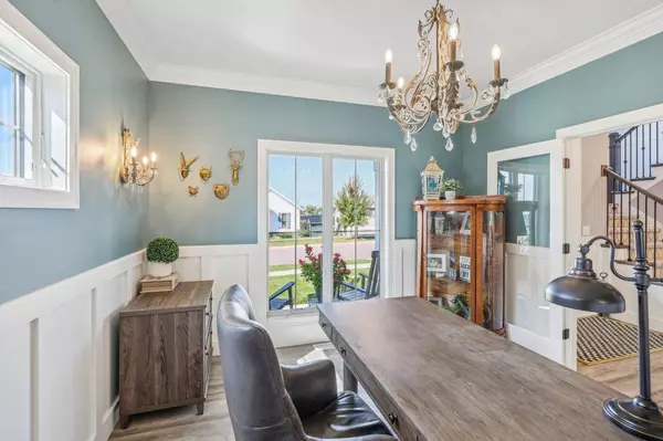 2410 Kilarney Way, Waunakee, WI 53597