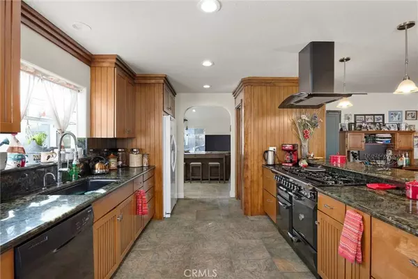 806 Mckinley ST, Los Banos, CA 93635