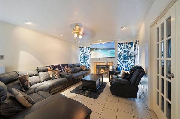 12500 Sandpiper DR #205, Houston, TX 77035