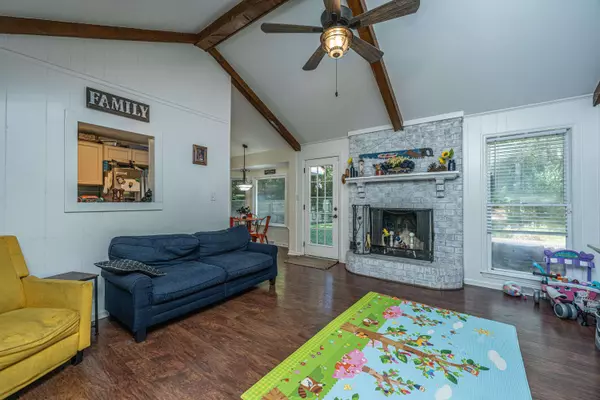 114 Retriever Ln, Summerville, SC 29485